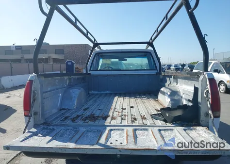 1990 Chevrolet Gmt-400 C2500 from USA, damaged, VIN 1GCGC24KXLE161881